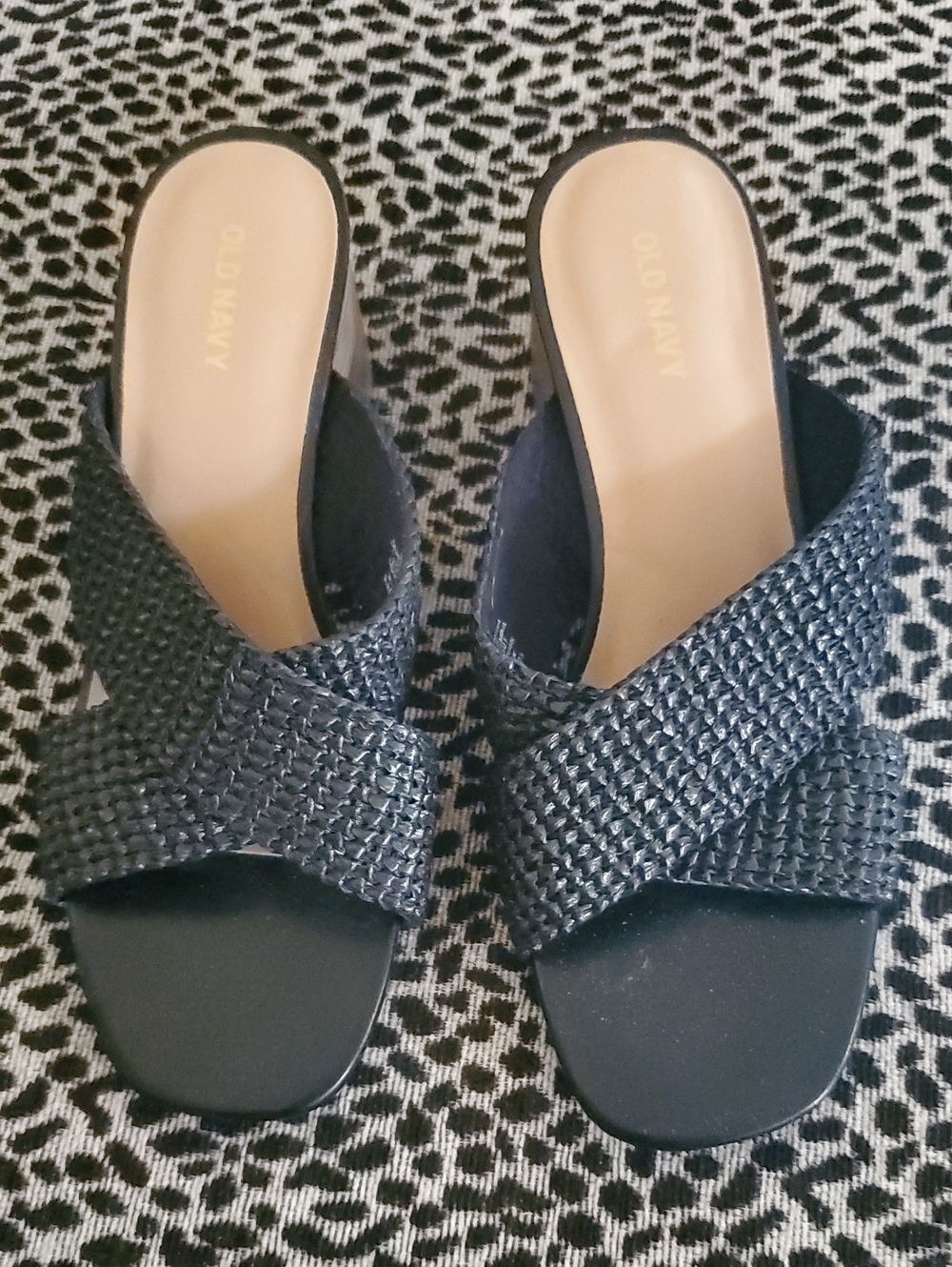 Old Navy Black Woven Slide Sandals for Women